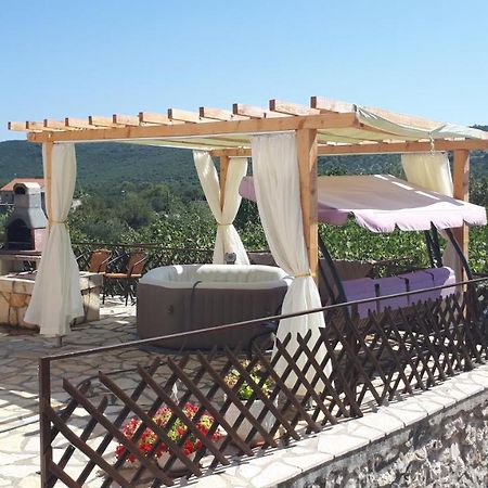 Luminaria Solis Vacation Home Рогозница Экстерьер фото