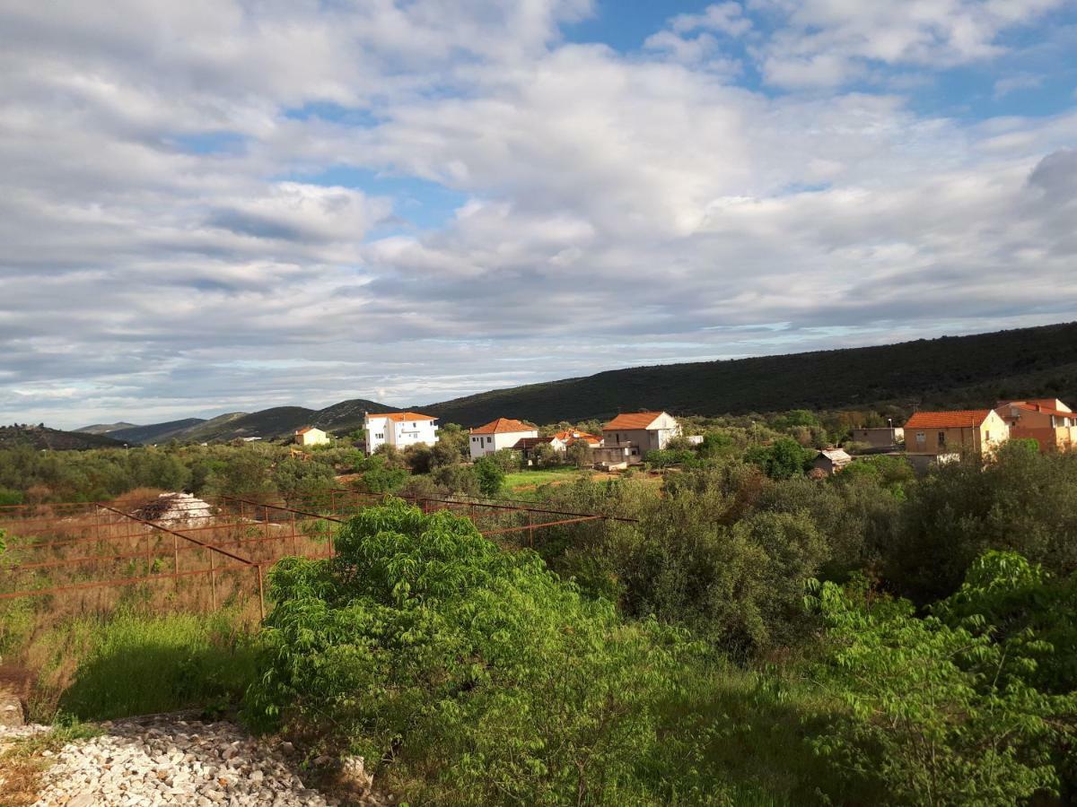 Luminaria Solis Vacation Home Рогозница Экстерьер фото